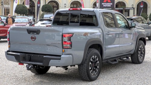 7 trucks that keep running long after most vehicles quit