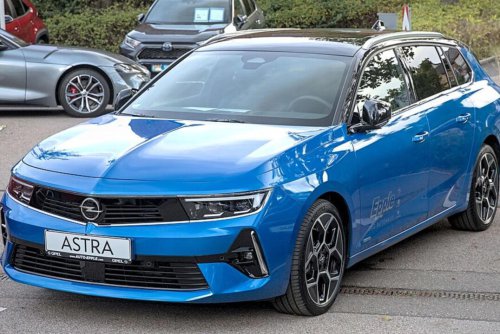 9 affordable performance cars Saturn Corporation could sell instantly today