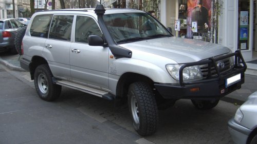 9 older SUVs that still handle daily driving with ease