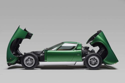 Lamborghini, Lamborghini Miura: 60 años del coche que inventó el superdeportivo
