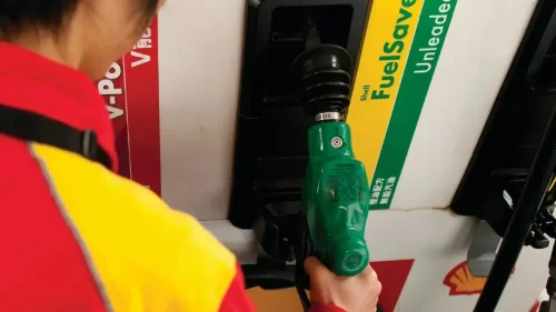 Con la subida de los combustibles sin control, en Francia han tomado una medida drástica: controlar las gasolineras para evitar abusos