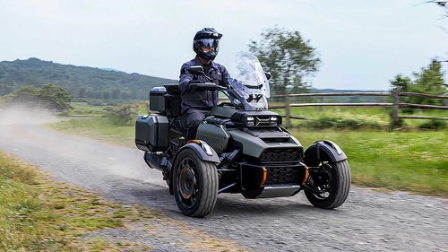 The three-wheeler built for long southwestern highways