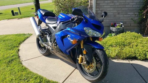 The used motorcycle cheaper than a new Grom, but way more capable