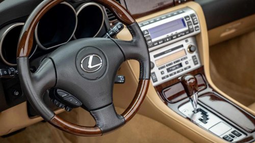 Lexus and Ford were the last automakers to sell cars with tape decks