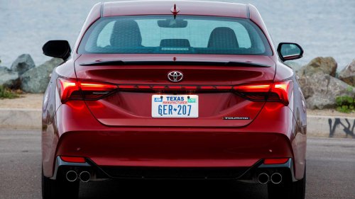 Toyota's 'boring' Avalon might just be the best car you ever buy