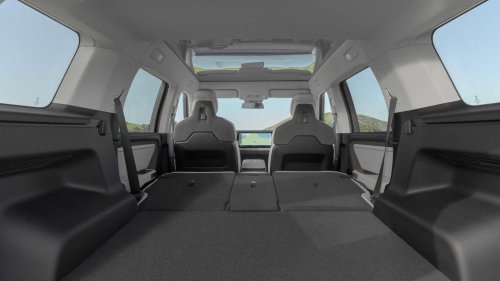 2027 Rivian R2 just made the Jeep Recon instantly obsolete