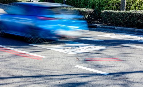 ¿Tu coche no puede entrar en Madrid? La ayuda de 2.000 euros que te permite renovar tu movilidad hoy mismo