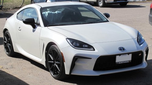 7 lightweight foreign coupes that proved balance mattered more than horsepower