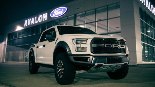 10 men who don’t need a pickup truck &amp; 10 who actually do