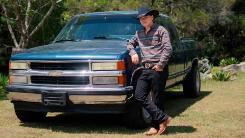 10 men who don’t need a pickup truck & 10 who actually do