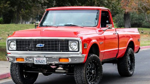 10 men who don’t need a pickup truck & 10 who actually do