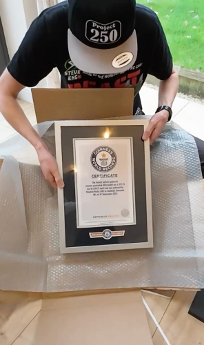 El curioso récord Guinness que ha conseguido este coche de radiocontrol: corre más que un Fórmula 1