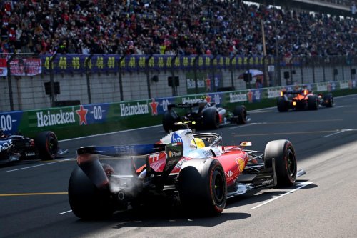 Ferrari confirma a Charles Leclerc y Hamilton que no utilizarán el alerón 'Macarena' en el GP China