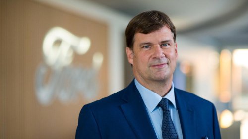 Ford CEO Farley says the Mustang manual is staying for the long haul