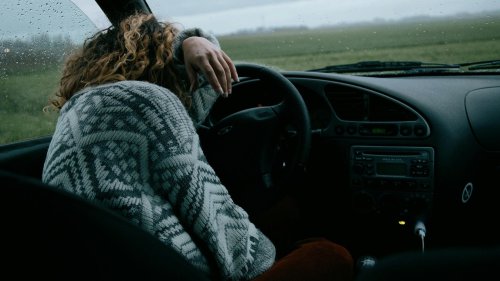 10 top dangers of driving after dark &amp; 10 crucial tips to navigate safely