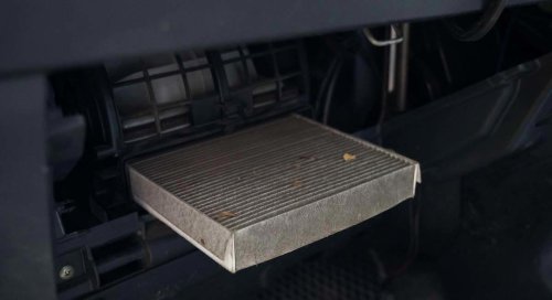 Nadie se acuerda de este componente, pero los mecánicos insisten: "Lo tienes que cambiar cada 10.000 kilómetros"