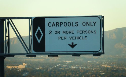 La señal que muchos conductores ven a diario pero casi nadie sabe interpretar y que puede acabar en multa