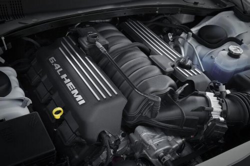 Chrysler, Why Chrysler needs the Hemi V8: Opinion