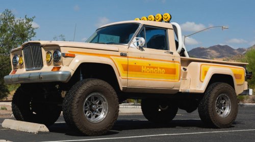 7 old-school V8 trucks that are dirt cheap right now