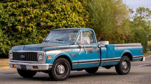7 old-school V8 trucks that are dirt cheap right now