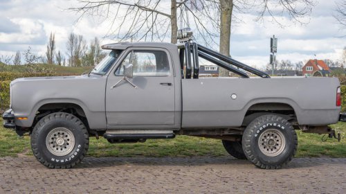 7 old-school V8 trucks that are dirt cheap right now