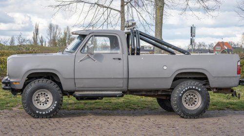 7 old-school V8 trucks that are dirt cheap right now