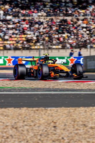 Lando Norris, piloto de McLaren F1, sigue criticando el reglamento de 2026 como Max Verstappen