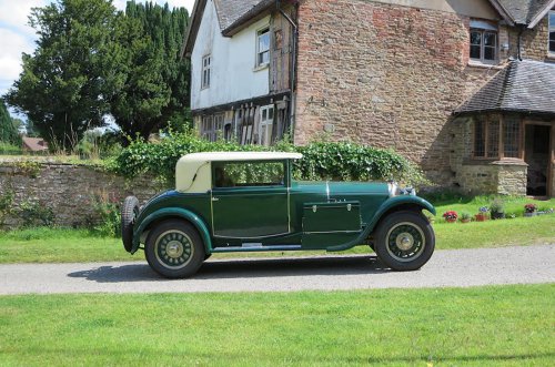 Los coches más cool diseñados por empresas no automotrices
