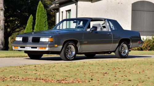 The last real Oldsmobile muscle car is a collector bargain