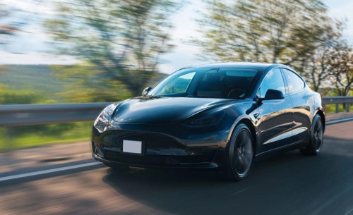 La guerra en Irán encarece hasta los enchufes: un 33,3% más caras las recargas de los coches eléctricos en España