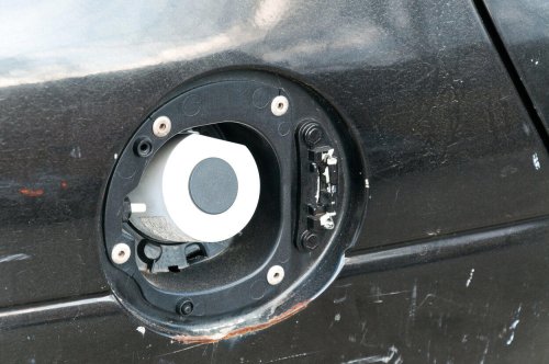 Citroën, Cuidado, porque ante la subida del precio del combustible están robando gasolina de los coches aparcados: ha ocurrido en esta ciudad de España