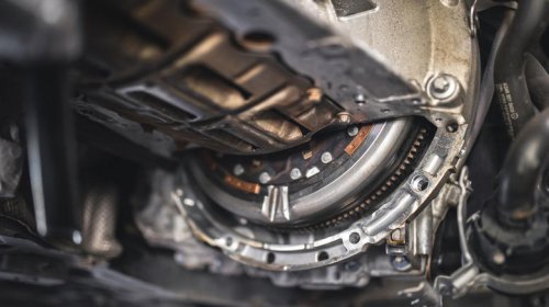 What is a dual-mass flywheel and why do automakers use them?