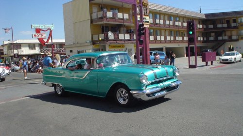 Why the 1955 Pontiac Star Chief targeted Buick buyers