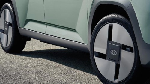 Hyundai, Hyundai Casper lounge is a gussied-up electric city car that I need like I need air to breathe
