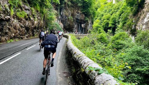 El cambio del BOE que transformará carreteras: menos arcenes y más carriles bici