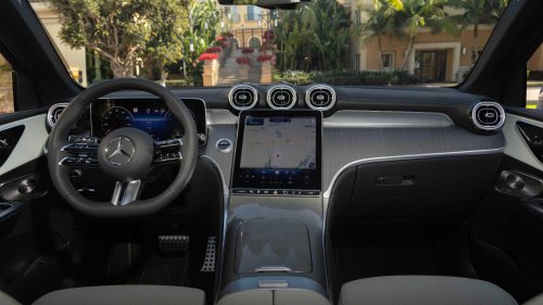 The PHEV with the highest electric range in 2026