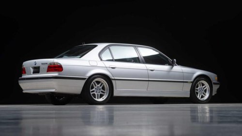The forgotten V12 luxury car that you can now buy for the price of a Civic