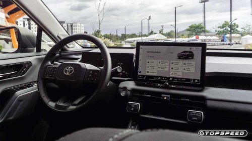 2026 Toyota RAV4 hybrid: Smart features and tech-heavy interior
