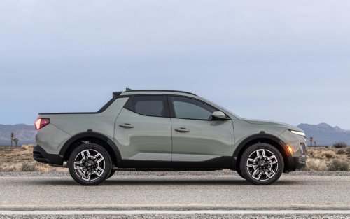 2026 Ford Maverick Lobo vs. 2026 Hyundai Santa Cruz Limited. Which one is right for you?