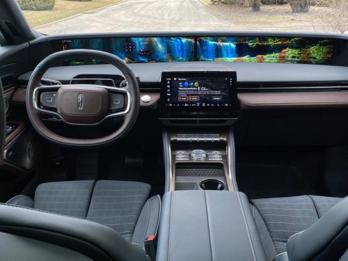 I drove the 2026 Lincoln Nautilus Hybrid Black Label AWD. Here’s my honest review