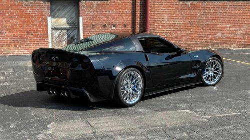 The first American car to break 100 horsepower per liter