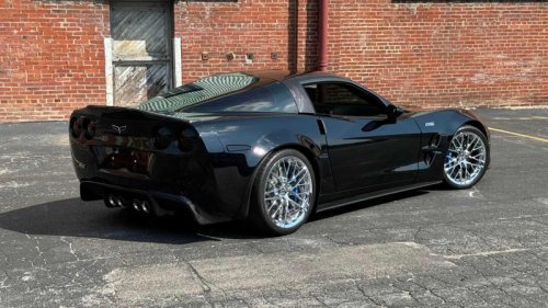 The first American car to break 100 horsepower per liter