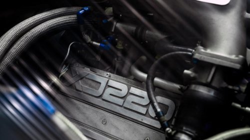 Jaguar, Why did Jaguar switch from a V12 to a twin-turbo V6 in the XJ220?