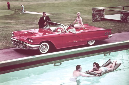 The excellent story of the Ford Thunderbird