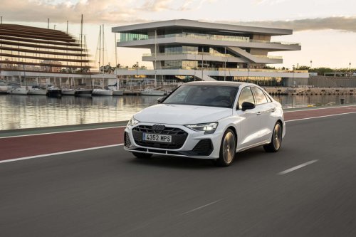 Compacto, sedán, diésel, prémium: y aún así, tiene mucho sentido