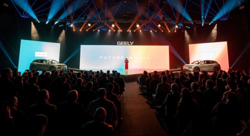 Geely irrumpe en España con precios de choque y un plan para acelerar la electrificación