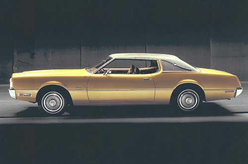 The excellent story of the Ford Thunderbird