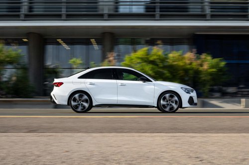 Compacto, sedán, diésel, prémium: y aún así, tiene mucho sentido