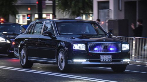 10 luxury cars from Japan that stand alone