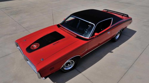 Dodge, Dodge Charger, 1971 Dodge Charger Super Bee Hemi: Only 22 built